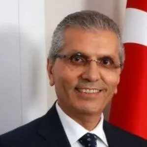 Prof. Dr. Peyami Cinaz profilinde yer alan galeri fotoğrafı.