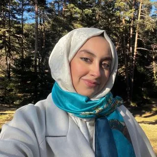 Psk. İclal Memişoğlu Erdoğan — Psikoloji, Bolu. Portre fotoğrafı.