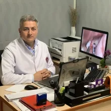 Op. Dr. Tolga Turan Dündar — Beyin Ve Sinir Cerrahisi, Maltepe, İstanbul. Portre fotoğrafı.