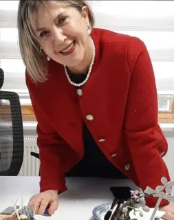Prof. Dr. Nuran Allı profilinde yer alan galeri fotoğrafı.