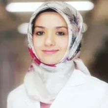 Op. Dr. Tuğba Kurt — Göz Hastalıkları, İstanbul. Portre fotoğrafı.