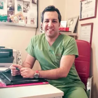 Op. Dr. Emre Uysal profilinde yer alan galeri fotoğrafı.