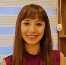 Kl. Psk. Özge Yaren Yavuz Erdan — Psikoloji, Aydın. Portre fotoğrafı.