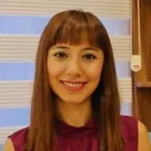 Kl. Psk. Özge Yaren Yavuz Erdan — Psikoloji, Aydın. Portre fotoğrafı.