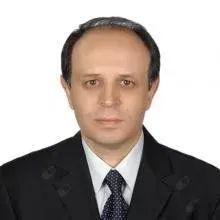 Uzm. Dr. Nurullah Yıldırır — Plastik Rekonstrüktif Ve Estetik Cerrahi, Kadıköy, İstanbul. Portre fotoğrafı.