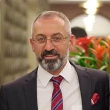 Prof. Dr. Mehmet Mahir Özmen — Genel Cerrahi, Çankaya, Ankara. Portre fotoğrafı.