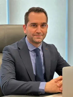 Doç. Dr. İhsan Kuzucu profilinde yer alan galeri fotoğrafı.