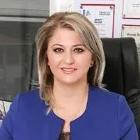 Dt. Sonay Öztan Gökhan — Diş Hekimi, İstanbul. Portre fotoğrafı.
