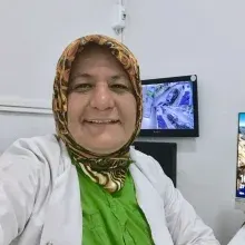 Dt. Meryem Ulusoy — Diş Hekimi, İstanbul. Portre fotoğrafı.