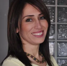 Psk. Evin Güldoğan — Psikoloji, Şişli, İstanbul. Portre fotoğrafı.