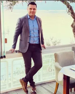 Op. Dr. Enver Ferruh İnan profilinde yer alan galeri fotoğrafı.