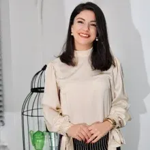 Dyt. Elif Burcu Çılgın — Diyetisyen. Portre fotoğrafı.