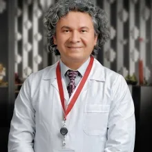 Prof. Dr. Şeyhmus Arı — Göz Hastalıkları, Gaziantep. Portre fotoğrafı.