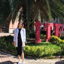 Dyt. Zeynep Tutal — Diyetisyen. Portre fotoğrafı.