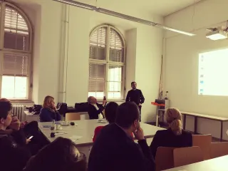 Prof. Dr. Altan Şahin profilinde yer alan galeri fotoğrafı.