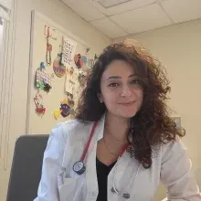 Uzm. Dr. İrem Bulut — Çocuk Sağlığı Ve Hastalıkları, İstanbul. Portre fotoğrafı.