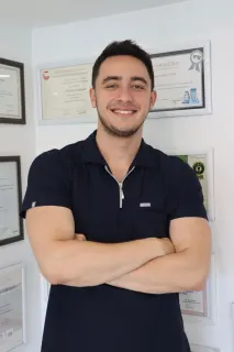 Dt. Burak Yaren profilinde yer alan galeri fotoğrafı.
