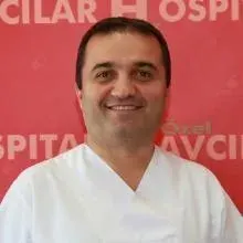 Dr. Ercan Yaşa — Acil Tıp, Avcılar, İstanbul. Portre fotoğrafı.
