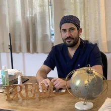 Dr. Ahmet Ayık — İstanbul. Portre fotoğrafı.