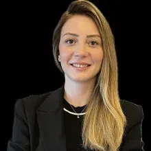 Uzm. Psk. Burcu Baş — İstanbul. Portre fotoğrafı.
