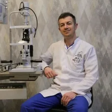Op. Dr. Muharrem Gökhan Yüzbaşı — Göz Hastalıkları, Kahramanmaraş. Portre fotoğrafı.