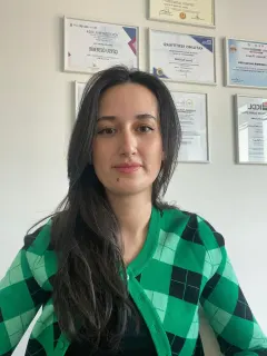 Dkt. Ceysu Özdemir Savaştürk profilinde yer alan galeri fotoğrafı.