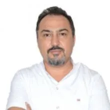 Uzm. Dr. Serhat Öcal — İç Hastalıkları, Keçiören, Ankara. Portre fotoğrafı.
