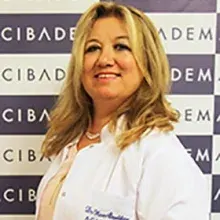 Uzm. Dr. Hacer Yüksel — Fiziksel Tıp Ve Rehabilitasyon, Tepebaşı, Eskişehir. Portre fotoğrafı.