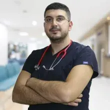 Uzm. Dr. Mustafa Ertekin — Çocuk Sağlığı Ve Hastalıkları, Şanlıurfa. Portre fotoğrafı.