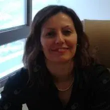 Uzm. Dr. Aslı Yolaç Yarpuz — Psikiyatri, Ankara. Portre fotoğrafı.