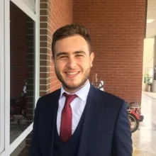 Dyt. İlker Bozkurt — Diyetisyen, Kocaeli. Portre fotoğrafı.