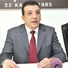 Dt. Caner Güleç — Diş Hekimi, Muratpaşa, Antalya. Portre fotoğrafı.