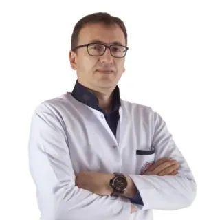 Op. Dr. Suat Gencer profilinde yer alan galeri fotoğrafı.