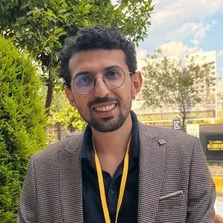 Dyt. Alim Kaya — Diyetisyen, Aydın. Portre fotoğrafı.