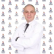 Prof. Dr. Bünyamin Kısacık — Romatoloji, Şehitkamil, Gaziantep. Portre fotoğrafı.