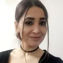 Psk. Ümüş Güneç — Psikoloji. Portre fotoğrafı.