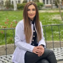 Psk. Rukiye Kaçak — Psikoloji, Bursa. Portre fotoğrafı.