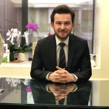 Uzm. Dyt. Gökhan Tığlı — Diyetisyen, Giresun. Portre fotoğrafı.
