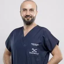 Dr. Dt. Ahmet Emre Gülerik — Antalya. Portre fotoğrafı.