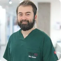 Dt. Ferhat Musulluoğlu — Diş Hekimi, Pendik, İstanbul. Portre fotoğrafı.