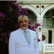 Dt. Mehmet Haluk Ramazanoğlu — Diş Hekimi, Kadıköy, İstanbul. Portre fotoğrafı.