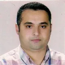 Dt. Serdar Süler — Diş Hekimi. Portre fotoğrafı.