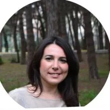 Uzm. Dr. Canan Yusufoğlu Torlak — Çocuk ve Ergen Psikiyatrisi, İstanbul. Portre fotoğrafı.
