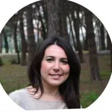 Uzm. Dr. Canan Yusufoğlu Torlak — Çocuk ve Ergen Psikiyatrisi, İstanbul. Portre fotoğrafı.