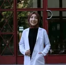Dt. Esra Ayyıldız — Diş Hekimi, Kahramanmaraş. Portre fotoğrafı.