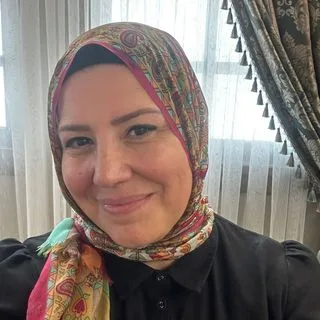 Psk. Ebru Adalı — İstanbul. Portre fotoğrafı.