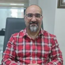 Doç. Dr. Mehmet Güneş — Psikiyatri, Diyarbakır. Portre fotoğrafı.