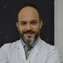 Op. Dr. Haluk Bilek — Kulak Burun Boğaz, Diyarbakır. Portre fotoğrafı.