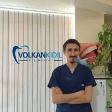 Dt. Volkan Kıdıl — Diş Hekimi, Gaziosmanpaşa, İstanbul. Portre fotoğrafı.