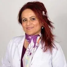 Uzm. Dr. Cemile Dilek Uysal — Dermatoloji, İstanbul. Portre fotoğrafı.